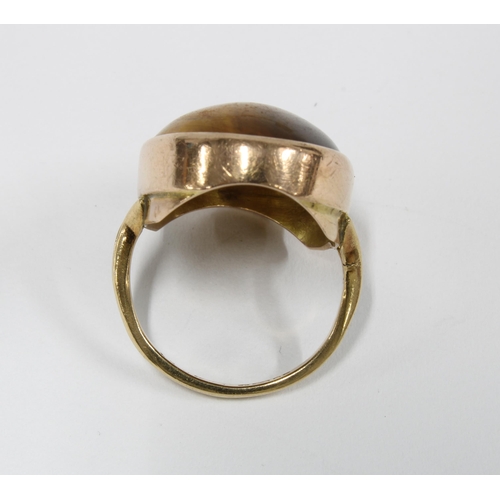 57 - 9ct gold tiger's eye dress ring, London 1979, size M1/2