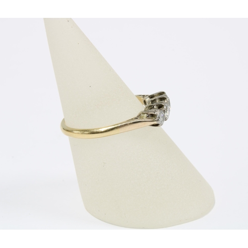 8 - 18ct gold and platinum diamond ring, claw set with four brilliant cut diamonds, size P