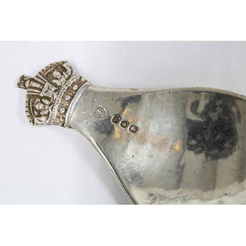 7 - Arts & Crafts silver caddy spoon, Edward Barnard & Sons Ltd, London 1936. 7.5cm long