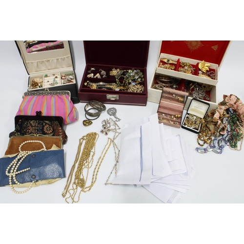 41 - A large collection of jewellery to include a triple strand of pearls with a 9ct gold clasp, silver &... 
