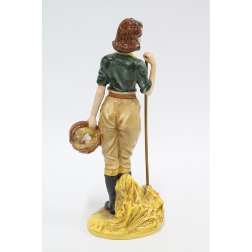 118 - Royal Doulton, a limited edition Classics figure HN4361 'The Land Girl', no.1600/2500, limited editi... 