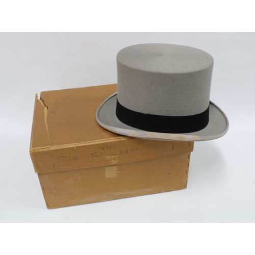 313 - Lincoln Bennet grey felt top hat, with card box 20cm.