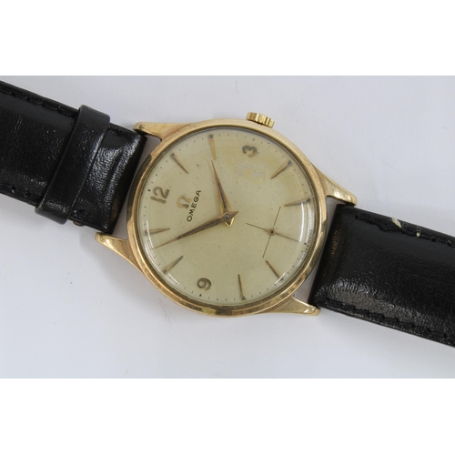 62 - Gents vintage gold cased Omegas wristwatch, champagne dial with numerals 3,9 & 12 with seconds marke... 