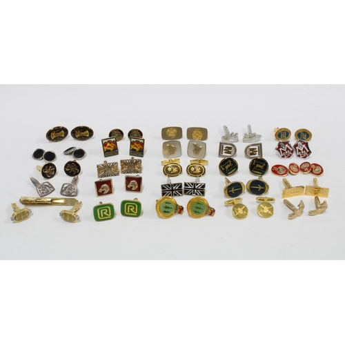 71A - A large collection of silver, white metal and gilt metal cufflinks and tie clips,  etc (approx 75)