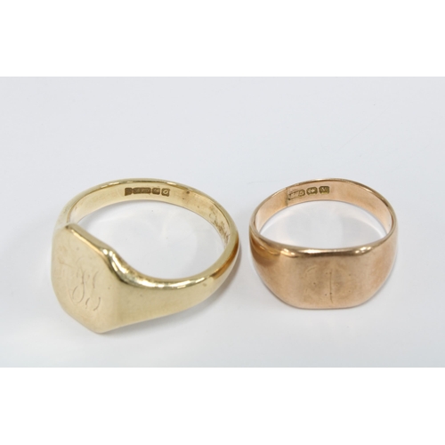 75 - Gents 9ct yellow gold signet ring, size T, and a 9ct rose gold signet ring, size M (2) approx 12.5 g... 