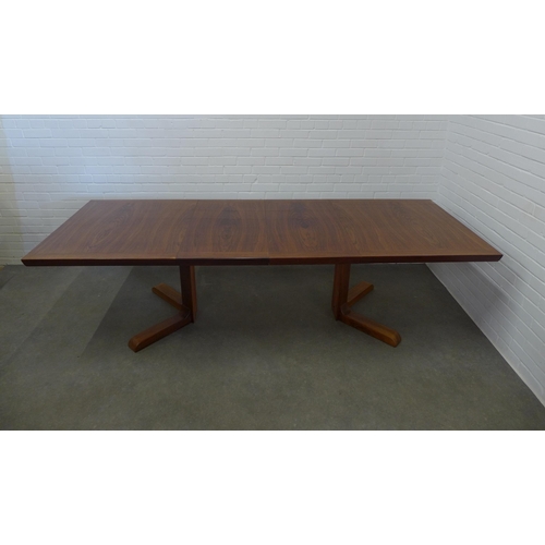 231 - Skovby Danish extending dining table with two extra leaf's, 265 x 72 x 100cm.