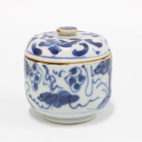 99 - Chinese Transitional period blue and white jar and cover, 5cm  Provenance: Private Scottish Collecti... 