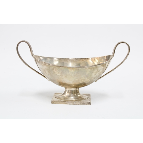 41 - George VI silver twin handled bowl, Viners, Sheffield 1937