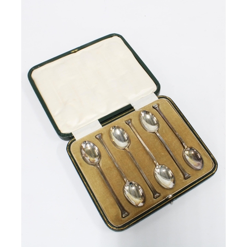 73A - Cased set of six silver teaspoons, Sheffield 1916 (6)