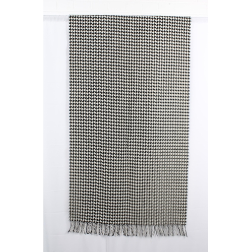 407 - Glen Prince black and white dogtooth pattern lambswool shawl, 180 x 70cm