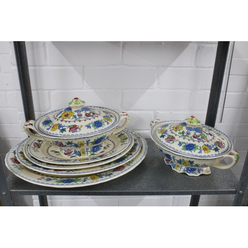 434 - Masons Ironstone 'Regency' part dinner service, approximately 58 pieces