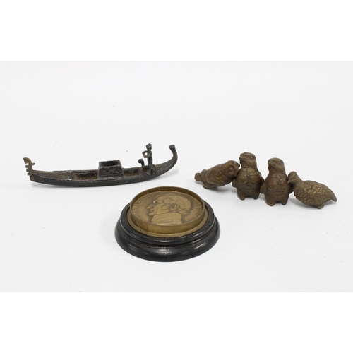 445 - Four miniature bronze birds, a metal gondola and a William Beaumont plaque (6)