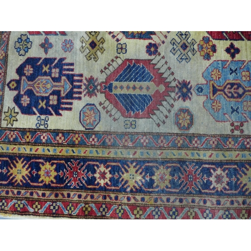 462 - Eastern Rug, 212 x 150cm.