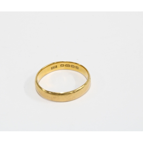 58 - 22ct gold wedding band, Birmingham 1949, size R