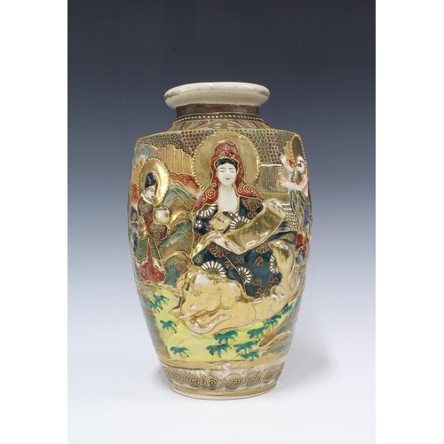 88 - Japanese earthenware vase decorated with Satsuma style figures, 30 x 20cm.