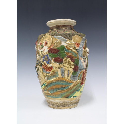 88 - Japanese earthenware vase decorated with Satsuma style figures, 30 x 20cm.