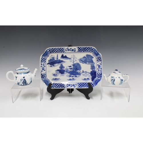 92 - A modern blue and white Willow pattern dish and two miniature V&A Museum teapots to include Kangxi a... 