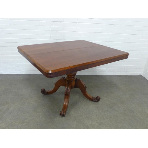 209 - William IV mahogany square breakfast table, 111 x 72 x 92cm. (split to top)