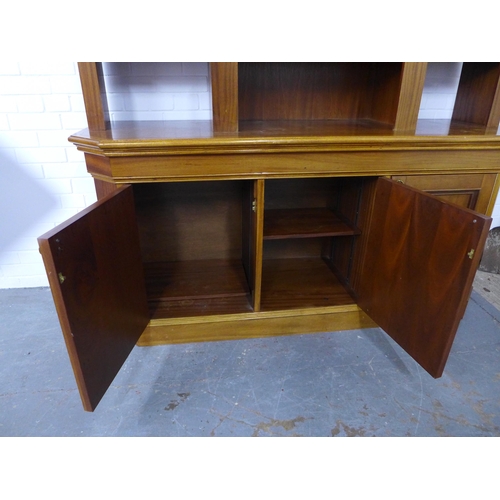 256 - Large mahogany bookcase cabinet, 185 x 236 x 58cm.