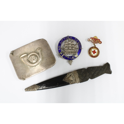 35 - Silver mounted skean dhu, Edinburgh 1955, Highland Light Infantry Regimental silver buckle, Wilson &... 