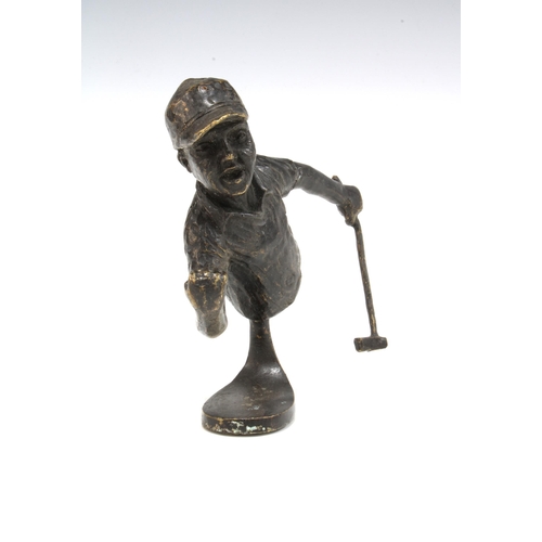 439 - Bronze golf putter figure, on golf club shaped base, 14cm high