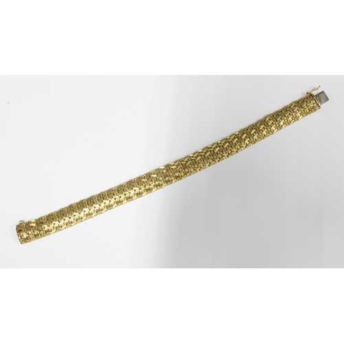 48 - Italian 9ct gold bracelet, with textured weave links, stamped with import marks for Birmingham 1999