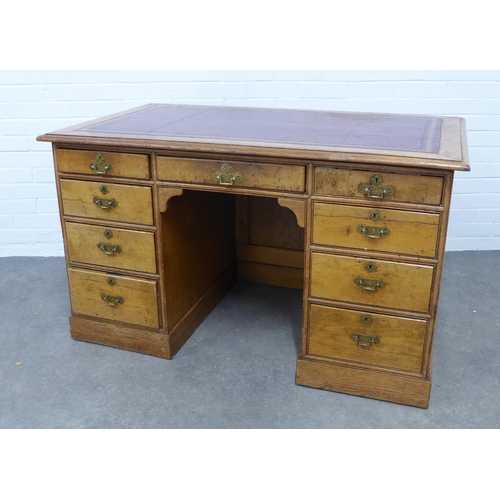 286 - Late 19th / early 20th century oak desk, 130 x 77 x 75cm.