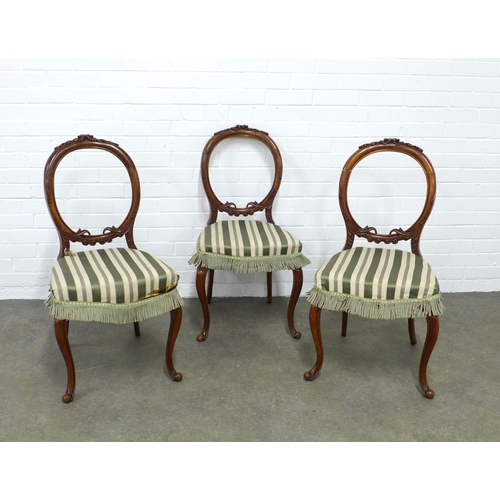 223 - Three mahogany balloon back chairs, 46 x 92 x 43cm. (3)