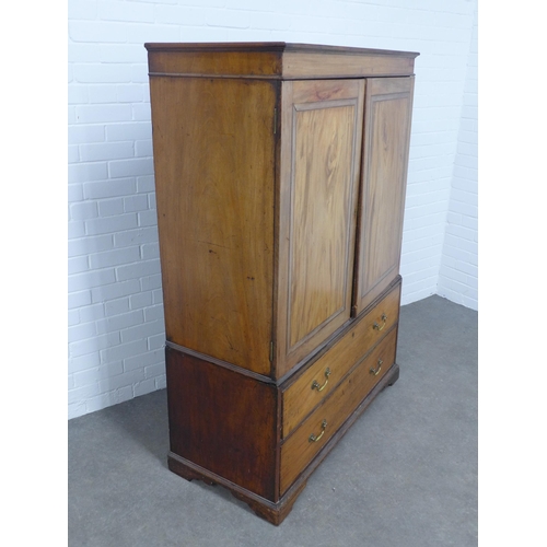 272 - Georgian mahogany linen press, with pull out slides over two long drawers (A/F) 115 x 158 x 49cm.