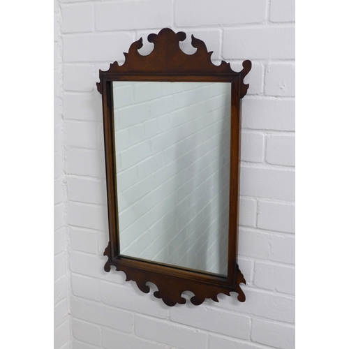 417 - Georgian style mahogany wall mirror (A/F) 41 x 70cm.