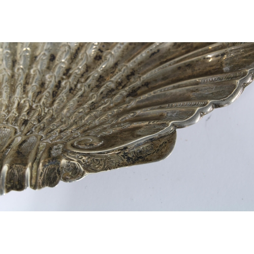 73 - A Victorian silver shell shaped dish, Josiah Williams & Co, London 1893, 17cm wide