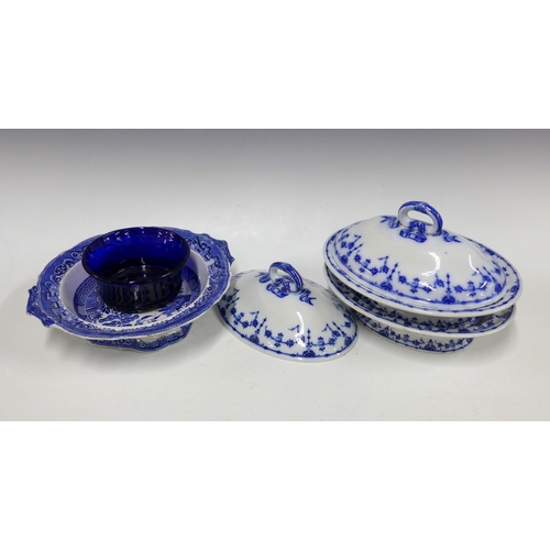 122 - Staffordshire blue and white transfer printed pottery and Bristol blue glass bowl )a lot)