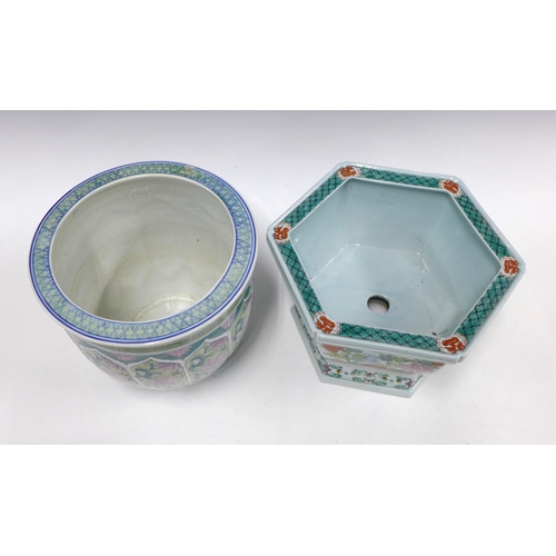 134 - Chinese hexagonal famille verte planter together with a modern Chinese planter (2) 25 x 23cm.