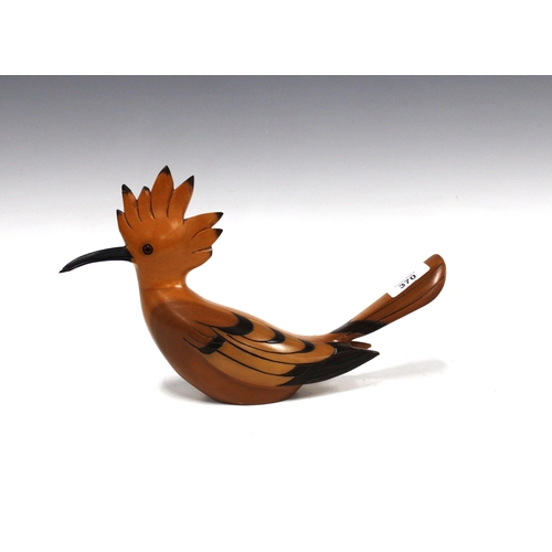 370 - Feather's Gallery limited edition carvin of a Hoopoe, 334/2000 (repair to tip of beak) 30 long