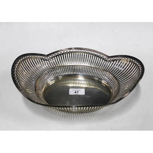 47 - Continental white metal bread basket, 29cm long,