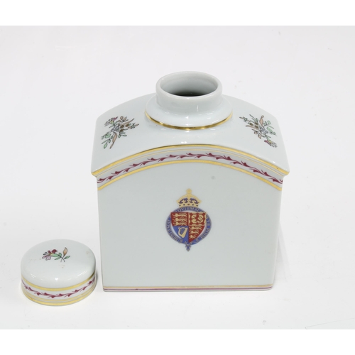 96 - Vista Alegre porcelain armorial tea caddy, 10 x 13cm.