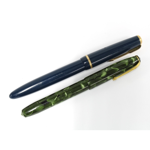 372 - Vintage Conway Stewart fountain pen, green marbled case and 14ct gold nib, together with a Parker Du... 