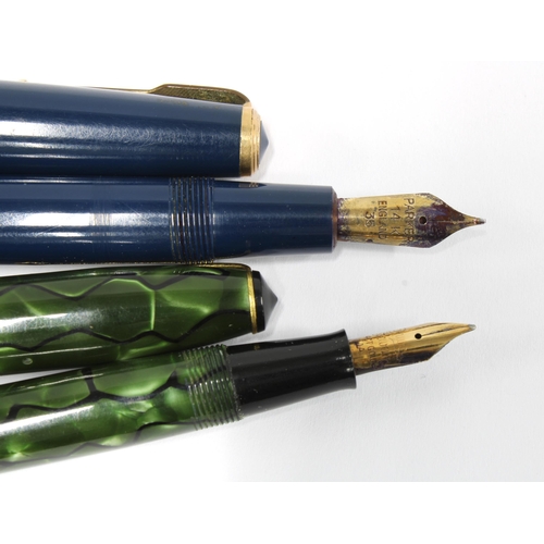 372 - Vintage Conway Stewart fountain pen, green marbled case and 14ct gold nib, together with a Parker Du... 