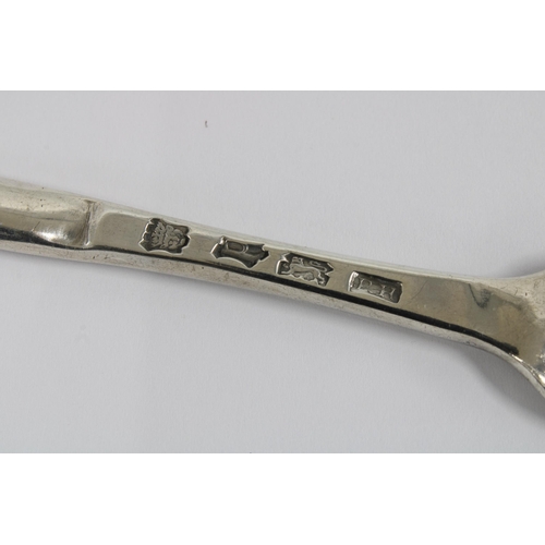 24 - Georgian silver double ended marrow scoop, London circa 1800,  22cm