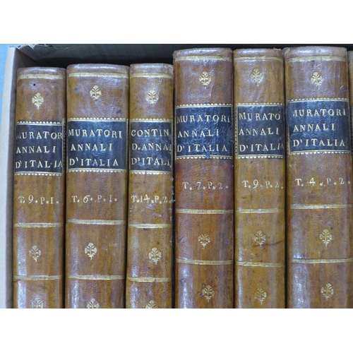 423 - Collection of leather bound books, including Muratori Annali D'Italia, largest 22 x 14 (14)