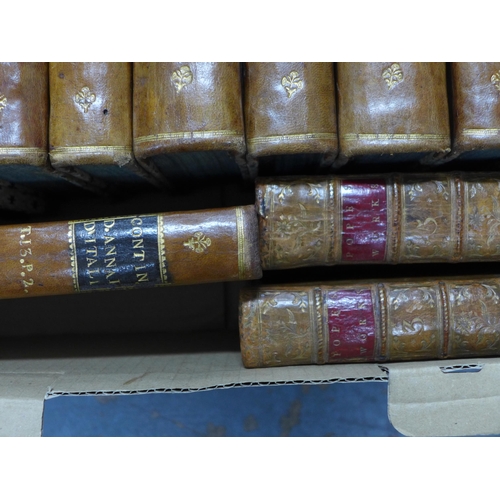 423 - Collection of leather bound books, including Muratori Annali D'Italia, largest 22 x 14 (14)