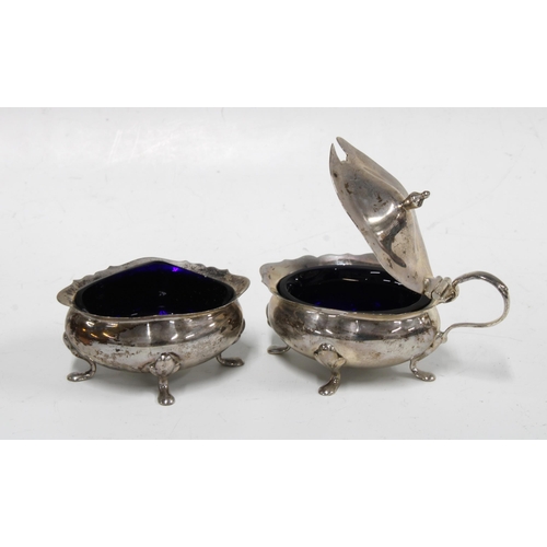 63 - George V silver condiment set, Chester 1913, in fitted case