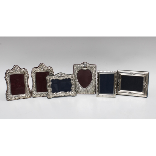 65A - Three silver photograph frames and three silver plates frames, various sizes and pattern (6)