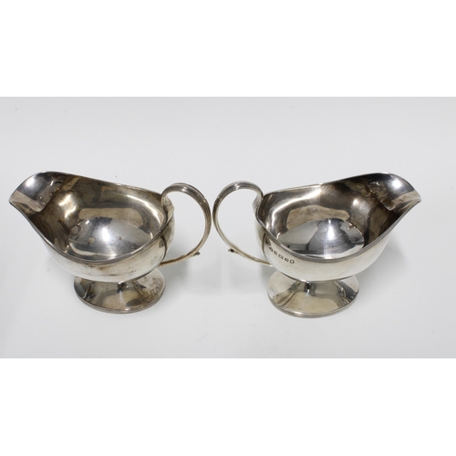 73 - A pair of George V silver sauce boats, Birmingham 1934, 13 x 17cm (2)