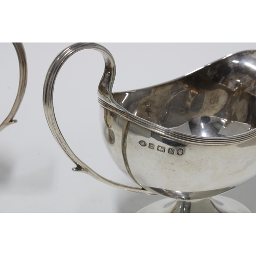 73 - A pair of George V silver sauce boats, Birmingham 1934, 13 x 17cm (2)