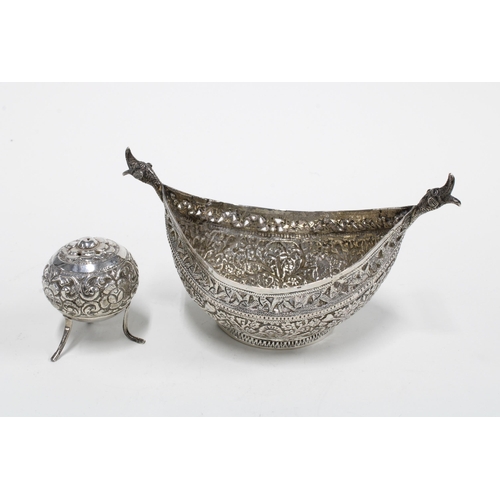 77 - Eastern white metal bowl / vessel of oval form with pierced border and all-over foliate design, 15cm... 