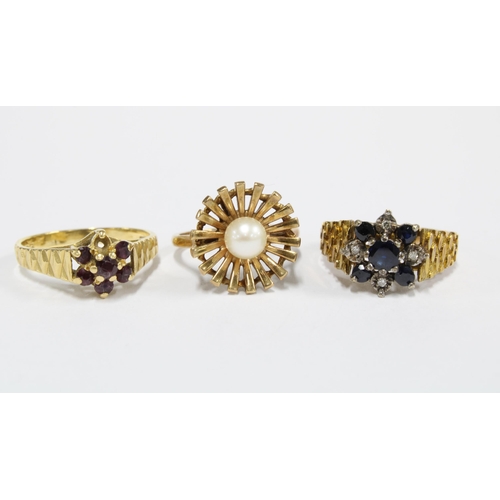 89 - 18ct gold gemset ring (one stone missing) and two 9ct gold dress rings (3)