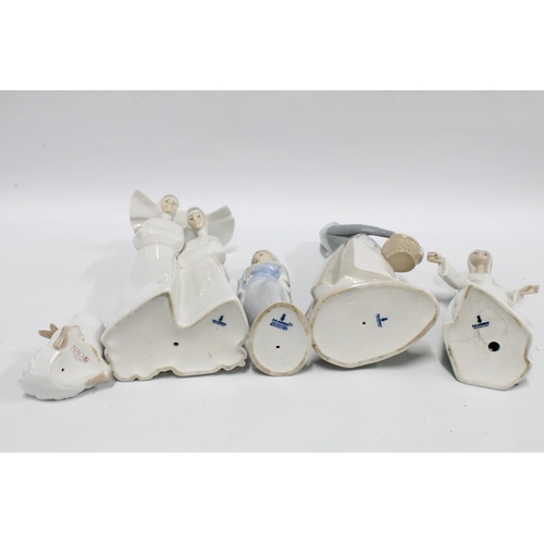 401 - Four Lladro figures and a Nao figure (5)