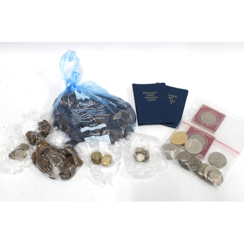 431 - A quantity of Pre Decimal UK coins together with a set of Britains First Decimal coins and some comm... 