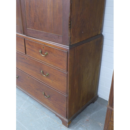 231 - Georgian mahogany linen press / Gents tray wardrobe, likely scottish (A/F cornice lacking, one shelf... 